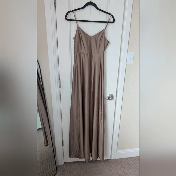 Show Me Your Mumu Faith Satin Maxi Dress In Dune - Picture 3 of 11